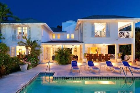 Large private swimming pool which is the perfect space to relax, unwind and enjoy the spectacular garden views.