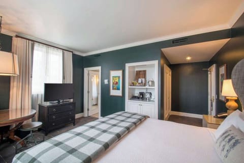 Bedroom. Interior and views may vary based on location and availability.