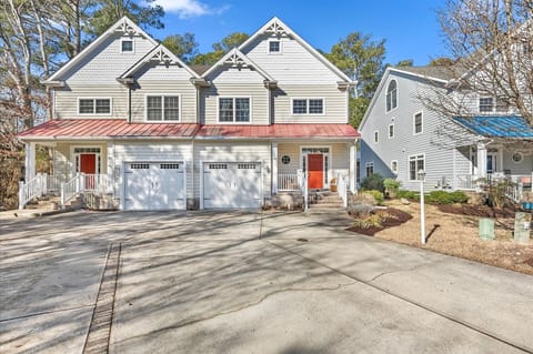 Private location at the end of street - backs into woods