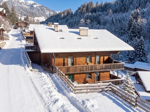 Holiday Home Exterior [winter]