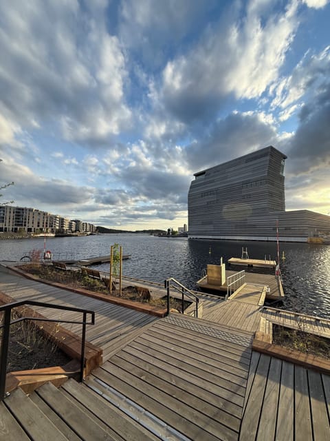 Very close by tourist attraction Munk museum and oslo fjords
