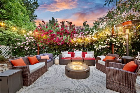 Spend your evenings around the fire pit in one of the few fully fenced yards in Pine Mountain Lake, a peaceful place to relax, reconnect, and enjoy the fresh mountain air. 