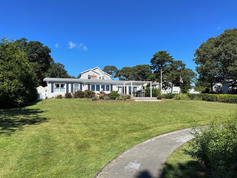 25 Menemsha Road