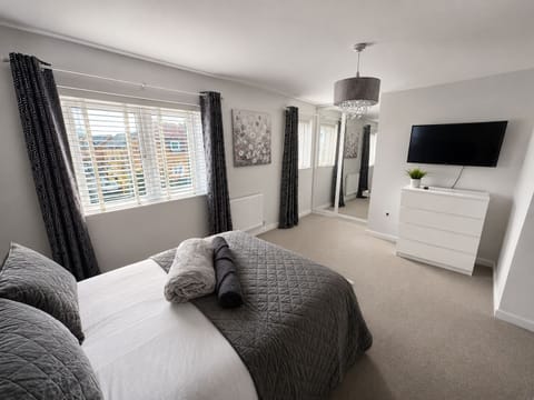 Bedroom 6 comes complete with a private en-suite shower & toilet — offering comfort, privacy, and convenience all in one space.