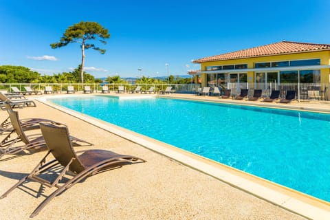 Holiday Home Swimming Pool