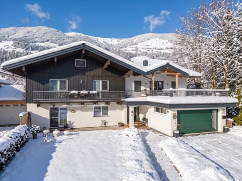 Holiday Home Exterior [winter]