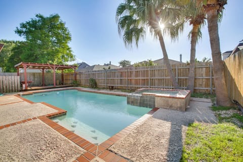 Kenner Vacation Rental | 5BR | 2BA | 2,633 Sq Ft