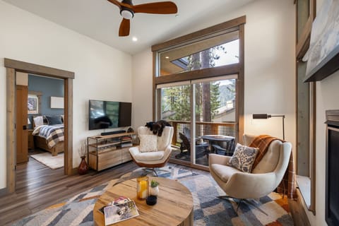 Welcome to Donner Lake Lookout!