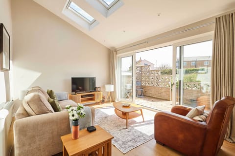 Still House, Beadnell - Host & Stay