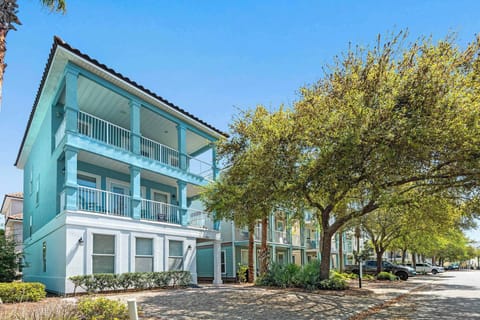 A Warm Welcome – Step up to the front of this beautiful home, where comfort, convenience, and style await you.