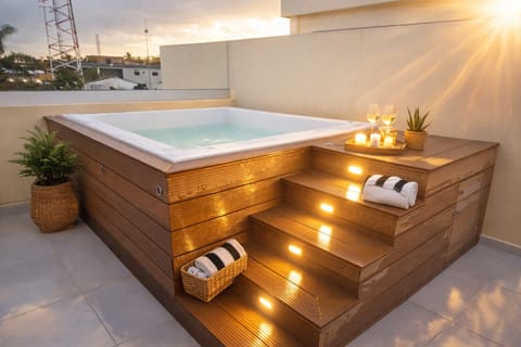 Outdoor spa tub