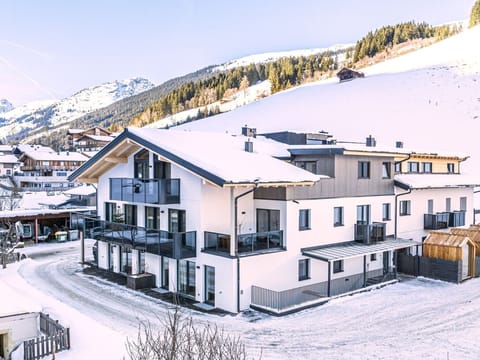 Holiday Home Exterior [winter]