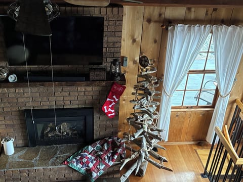 Holidays at the beach cabin
Driftwood Xmas Tree