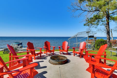 Houghton Lake Vacation Rental | 3BR | 3BA | 1,475 Sq Ft