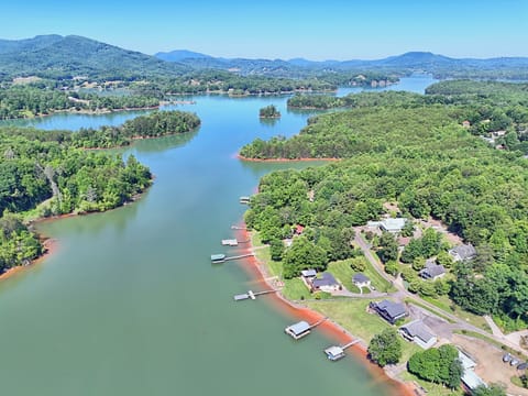 summer, aerial view, outdoor, body of water, undetermined