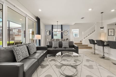 1276 Blue Paradise Way (1).jpg