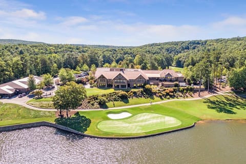Big Canoe Golf Course and Clubhouse
