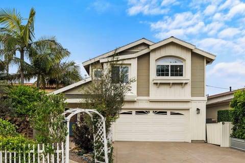 2 Car Garage with Long Driveway & EV Charger