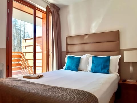 Bedroom. Interior and views may vary based on location and availability.