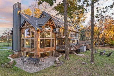 Classic lakefront living in the heart of northwestern Wisconsin.
