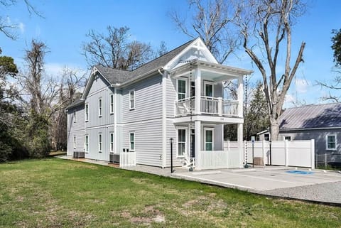 108 W Brown St. Unit 4