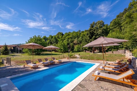 Shared pool