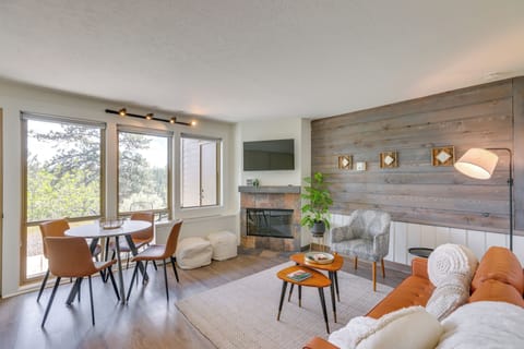 Bend Vacation Rental | Studio | 1BA | 465 Sq Ft | Stairs Required