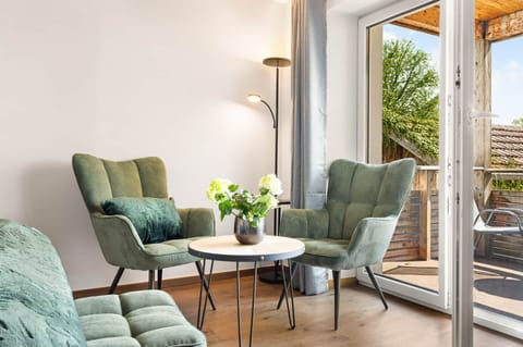 Suite 2 - Schlafzimmer Boxspringbett (180x200) mit Komforttopper