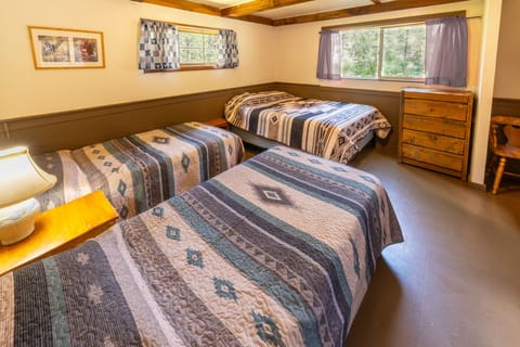 EaglesNest-frontroom