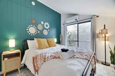 Bedroom 3 (Queen) - LV2