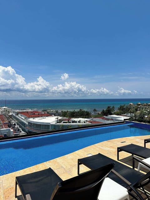 En el sitio,Alrededores,Area de estar,Área para café / té,Área y comodidades,Fachada / Terraza,Hora del día,Paisaje natural,Pátio,Piscina,Playa,Ubicación,Vista (de la propiedad / habitación),Vista del Jardín,Vista panorámica