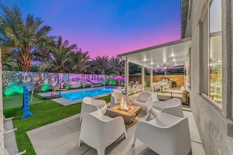 Casa Moreno Cover