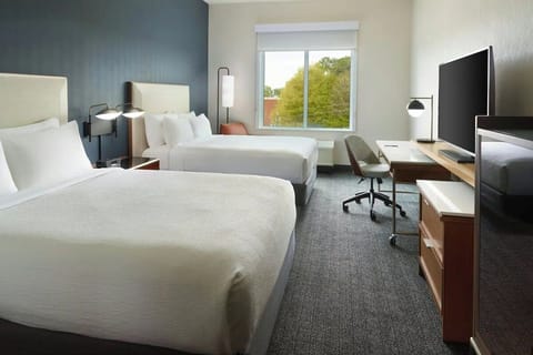 Bedroom. Interior and views may vary based on location and availability.