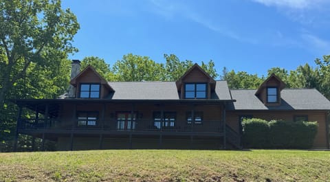 Front view with the wrap around deck
