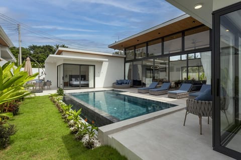 Pool & Patio