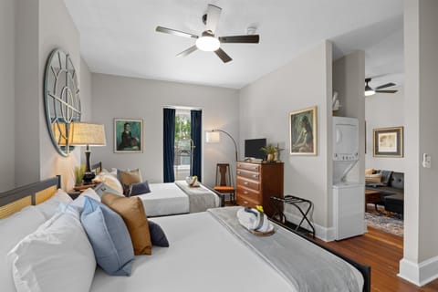 3rd floor studio with private living room