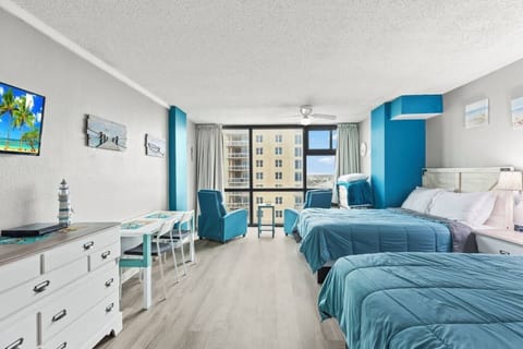 Bright and airy studio 604 with partial beachfront views