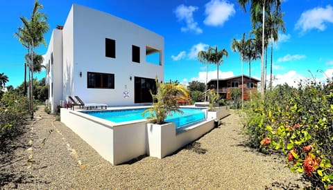 Casa Blanca Del Sol