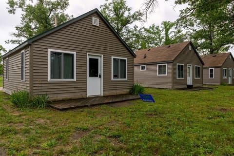 Cabin 16-9