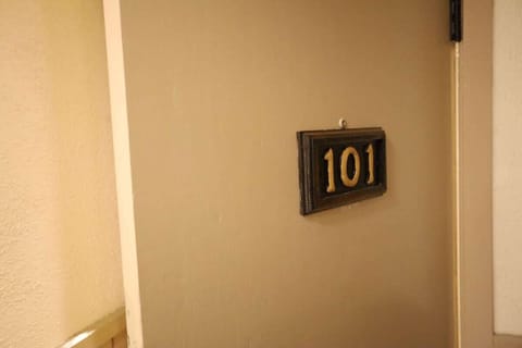 Entry of Condo with Hot Tub in Waterville Valley