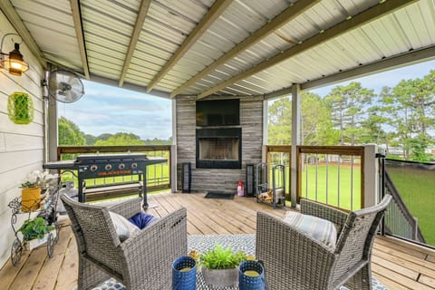 Kingston Vacation Rental | 4BR | 3BA | 2,744 Sq Ft