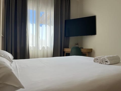 Bedroom. Interior and views may vary based on location and availability.