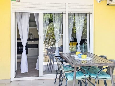 Swimming Pool, Resort, Home, Eco Hotel, Estate, Patio, Villa, Courtyard, Design, Outdoor Furniture