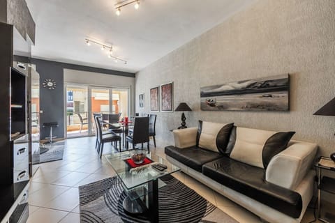 Living room 1