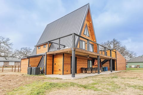 Modern A-frame cabin retreat Remote-Work Friendly Oasis Near PGA Frisco with wraparound deck and covered patio, near  wedding venues  , Lake Lewisville & Universal kids l