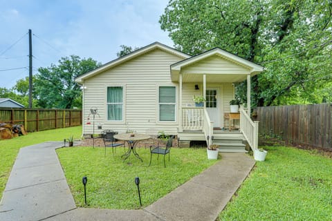 Houston Vacation Rental | 2BR | 2BA | 1,200 Sq Ft