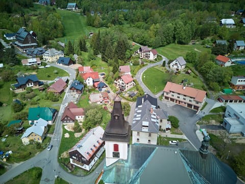 House, Landscape, Residential Area, Roof, Rural Area, Bird'S-Eye View, Human Settlement, Village, Suburb, Aerial Photography