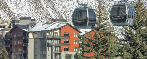 Gondolas 2 minute walk