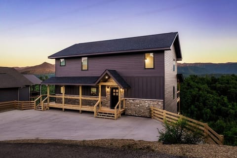 Welcome to Jake`s Lookout!