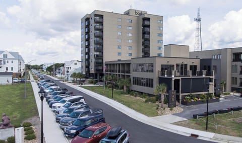 View of Mar restaurant, and Condos 